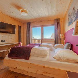 Camera con letto king size
